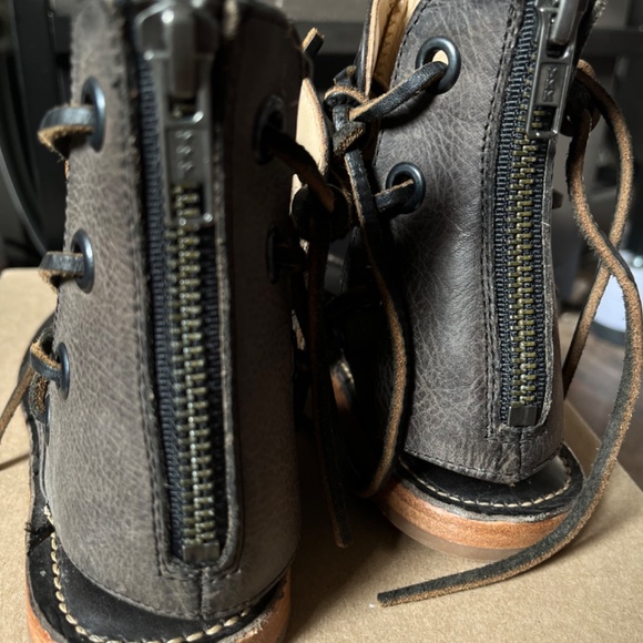 Baske California Nomad Gladiator Sandal- black leather (size 6) - Picture 4 of 10